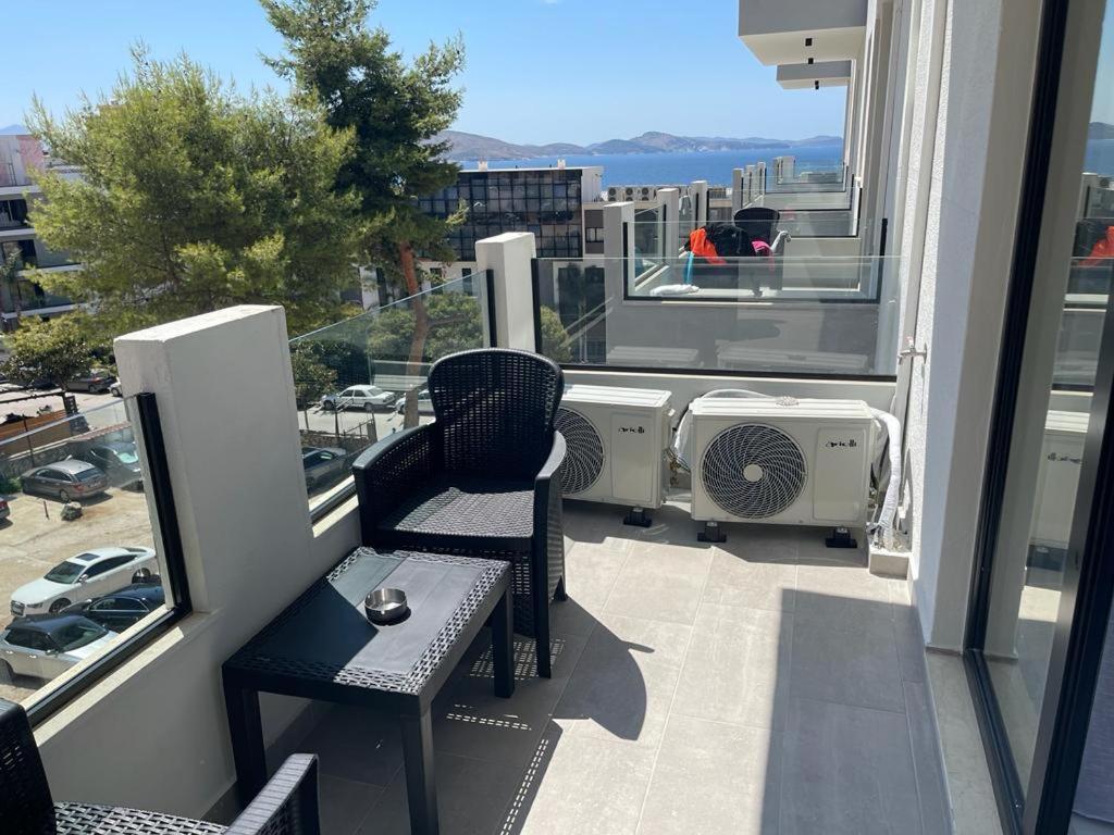 Sunrose Residences Sarandë Esterno foto