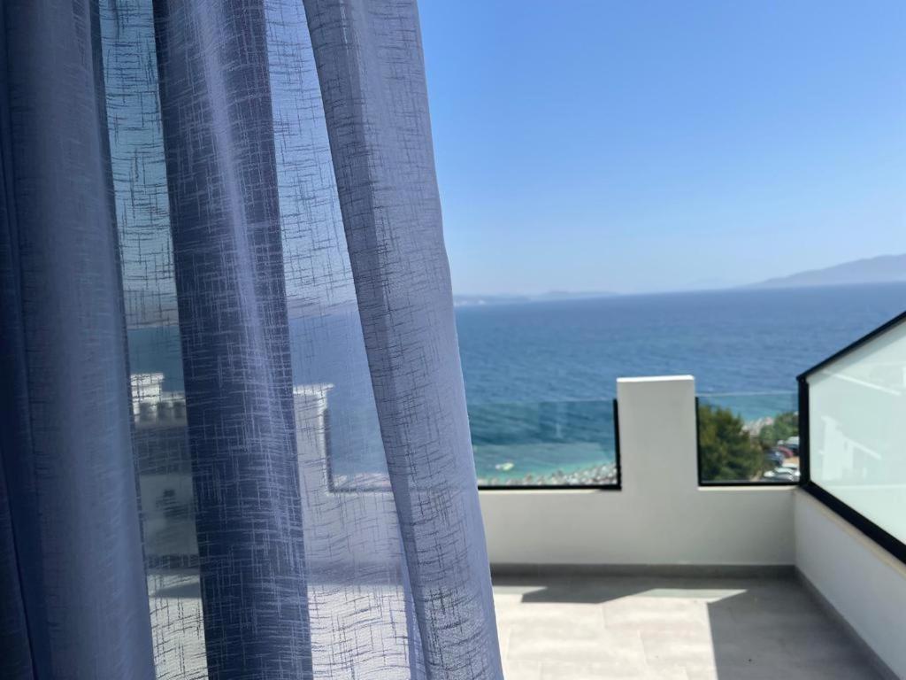 Sunrose Residences Sarandë Esterno foto