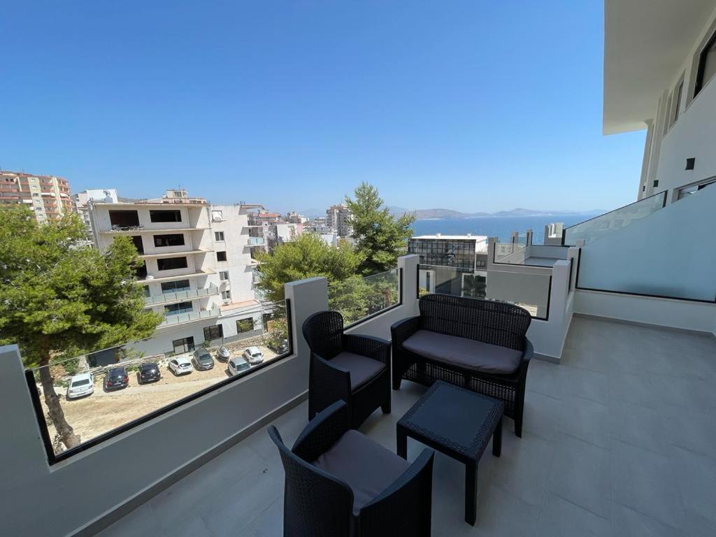 Sunrose Residences Sarandë Esterno foto