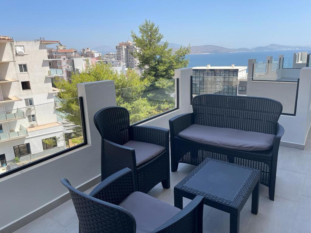 Sunrose Residences Sarandë Esterno foto