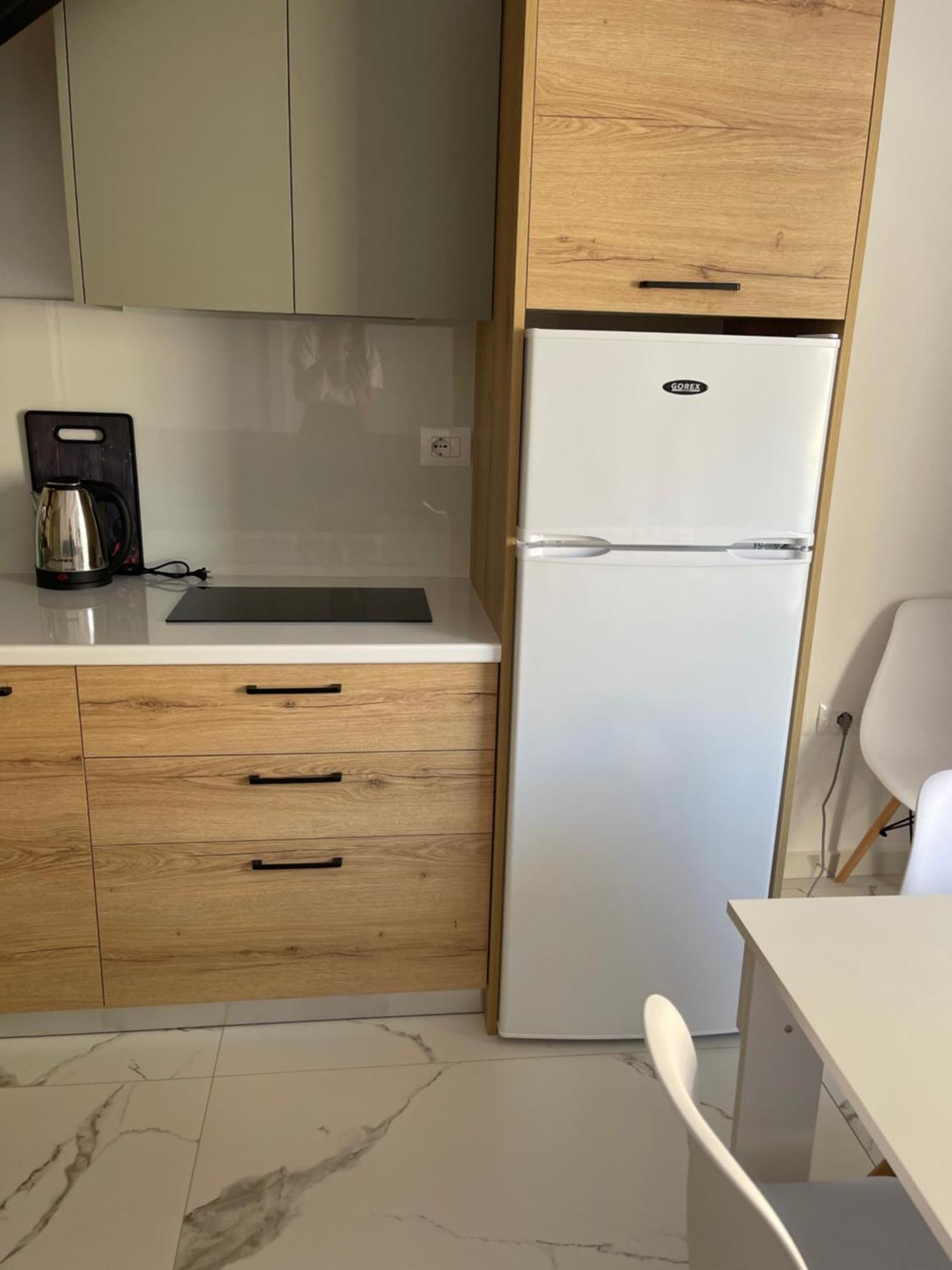 Sunrose Residences Sarandë Esterno foto