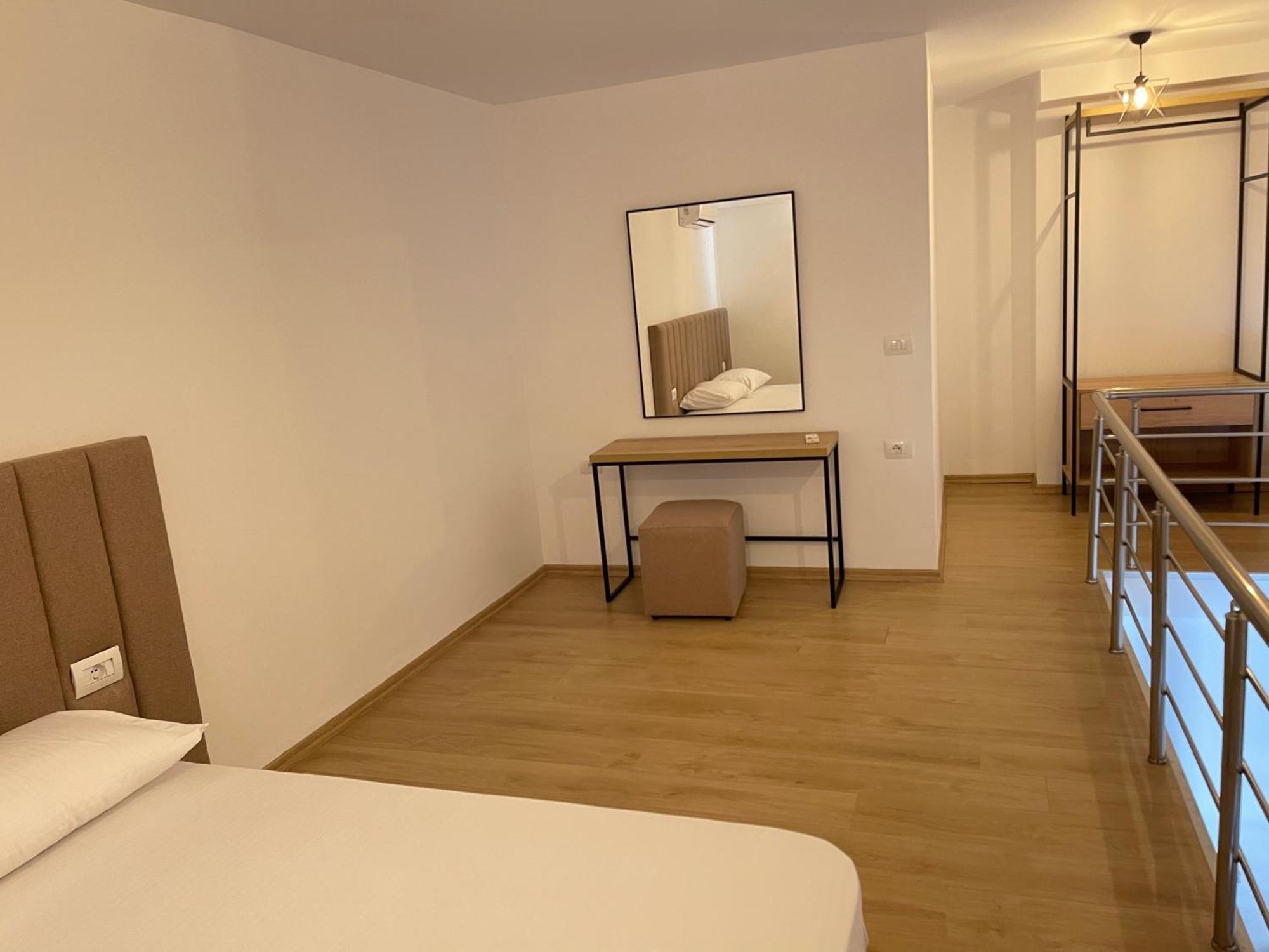 Sunrose Residences Sarandë Esterno foto
