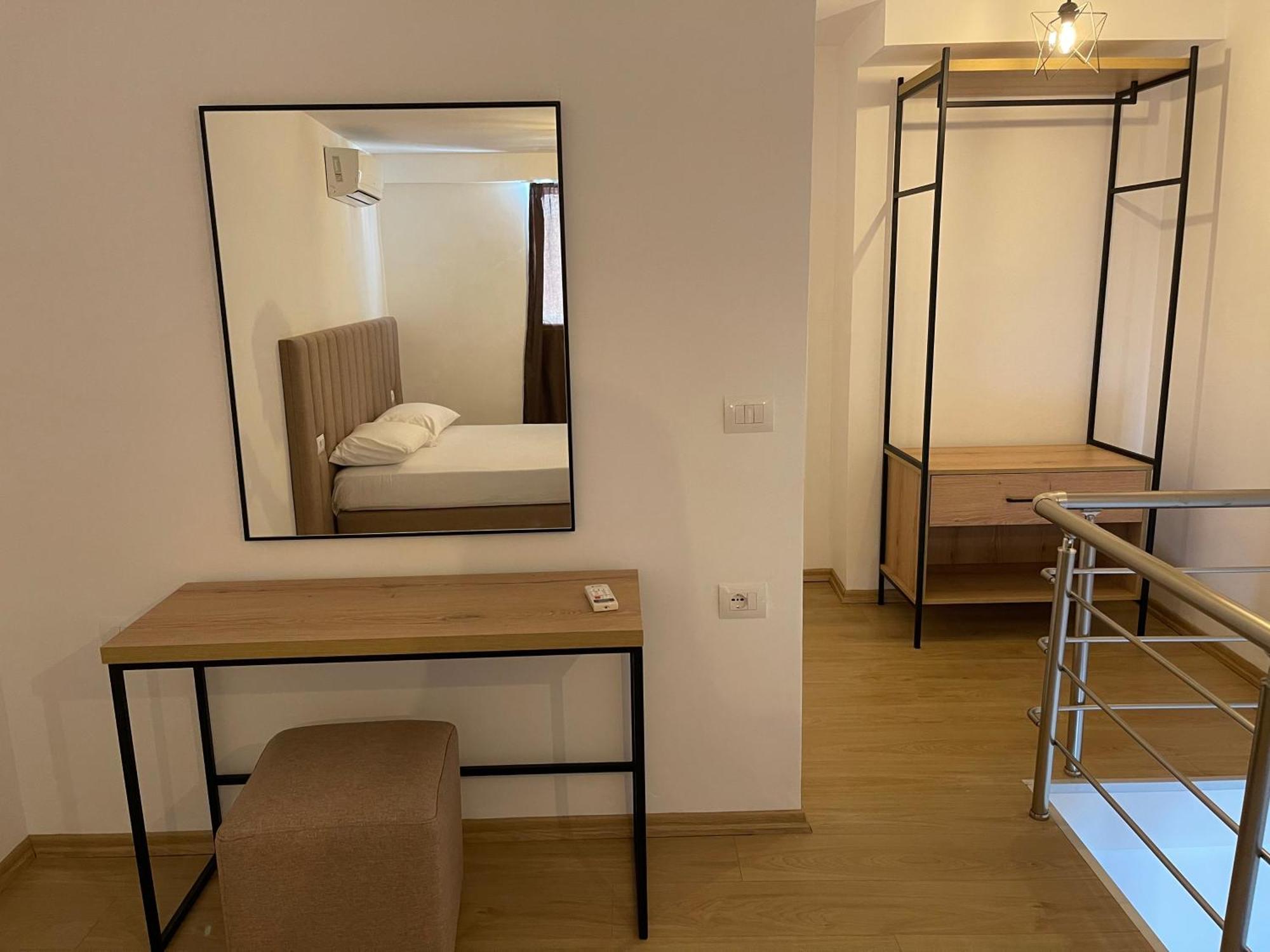 Sunrose Residences Sarandë Esterno foto
